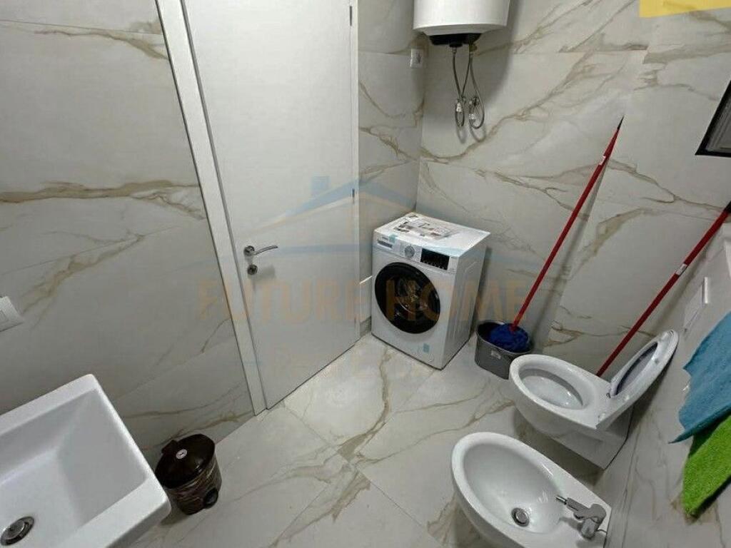 Affitto, Appartamento 1+1 + Posto Auto, Pazari i Ri