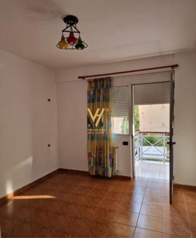 OFFICE 127 M2 FOR RENT ON VASO PASHA STREET 1.100 EURO