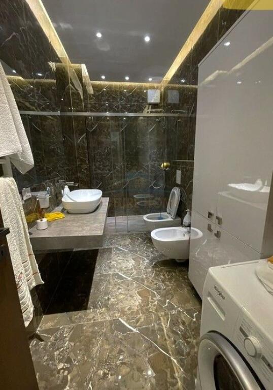 Affitto, Appartamento 2+1+2, Via Bardhyl, Tirana.