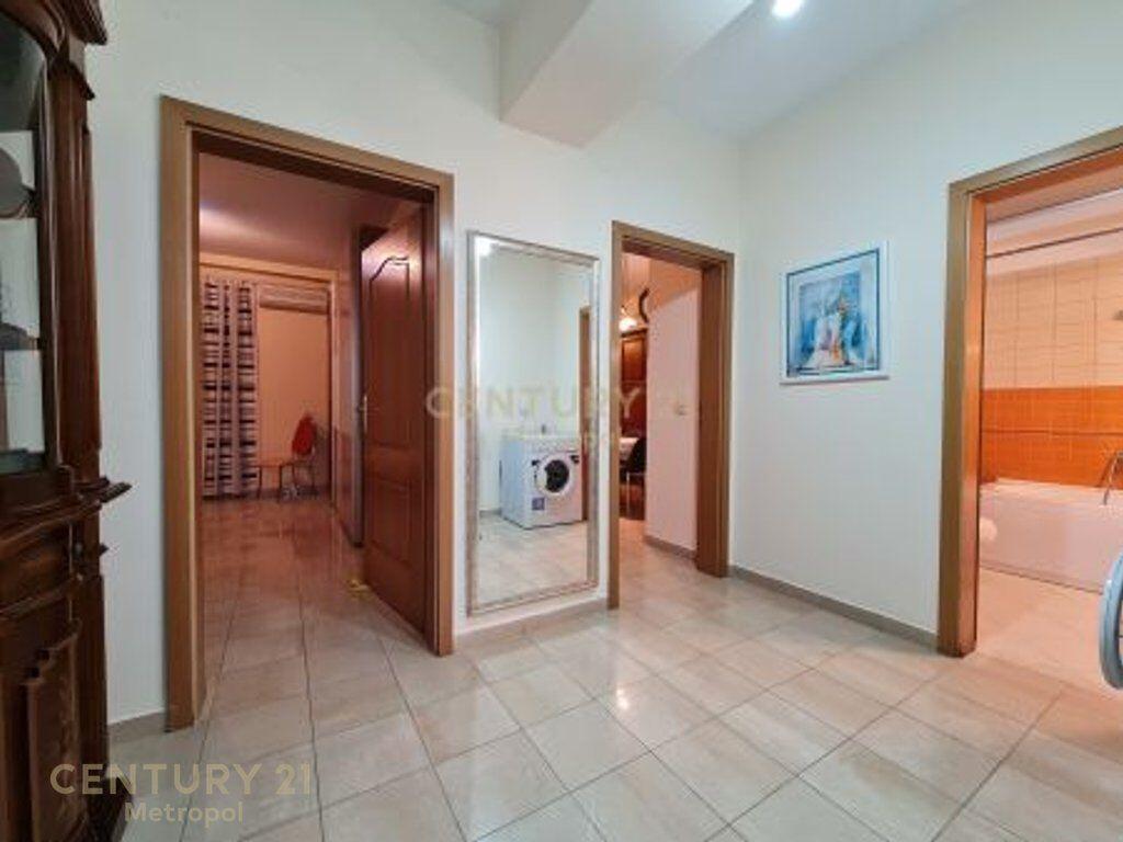 APARTMENT FOR RENT 1+1 ON BRIGADA 8-ISH STREET BLOK!