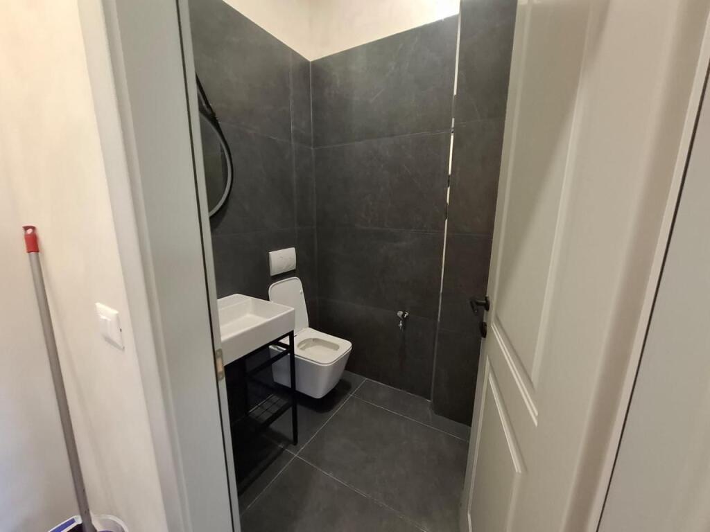 Shitet Apartament 2+1+2+Verand Vollga