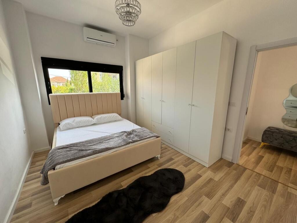 Appartamento in affitto 2+1 spiaggia quartiere 13 Durres