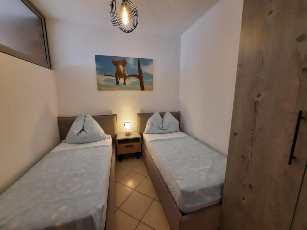 Appartamento in affitto 2+1 QUARTIERE 13 DURRES