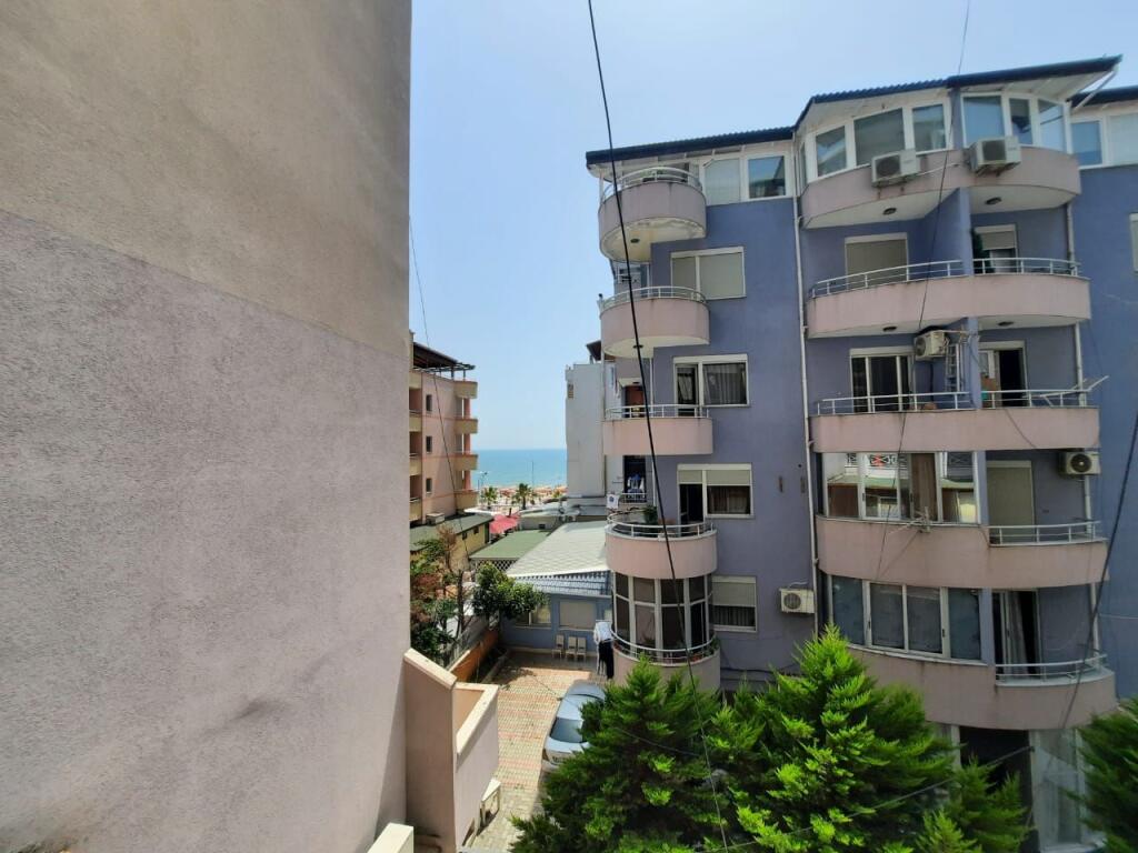 Appartamento in affitto 2+1 QUARTIERE 13 DURRES