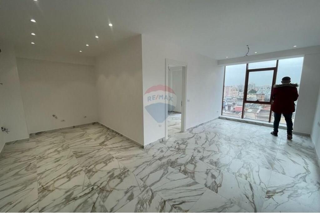 Super apartment for sale on Kavaja Street