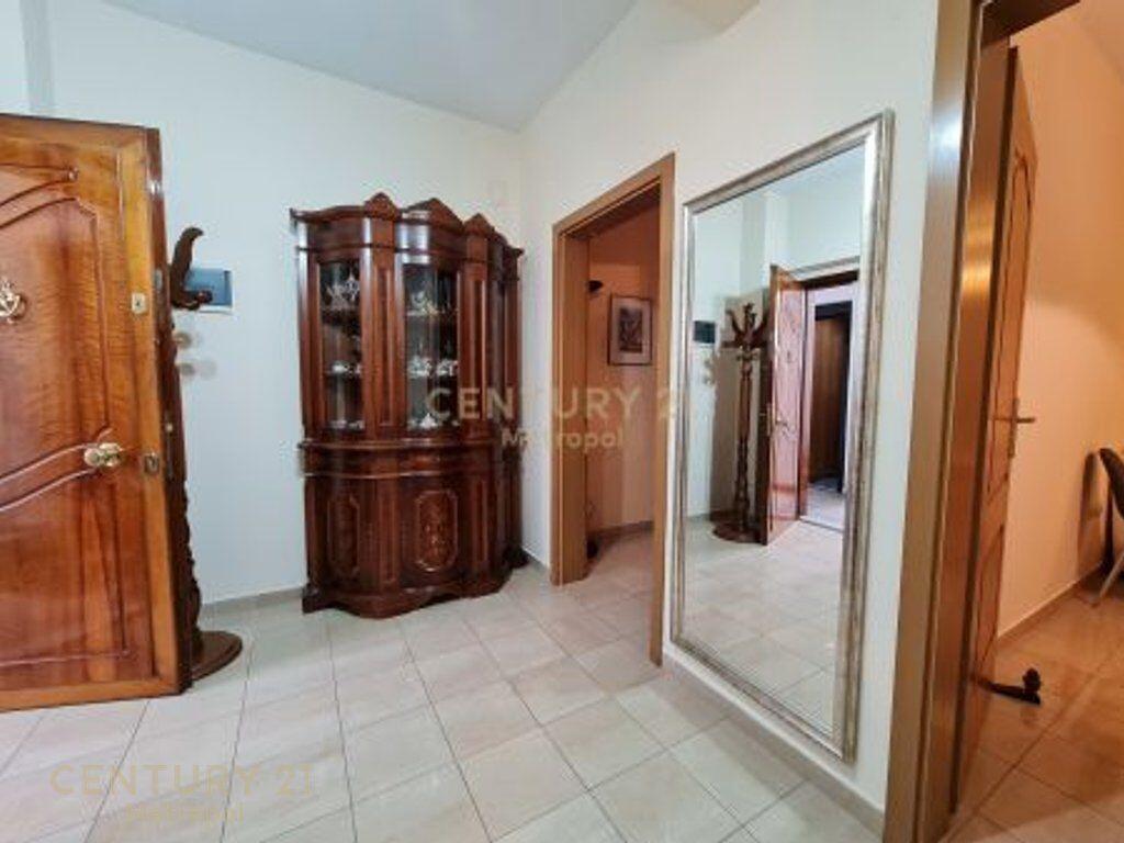 APARTMENT FOR RENT 1+1 ON BRIGADA 8-ISH STREET BLOK!