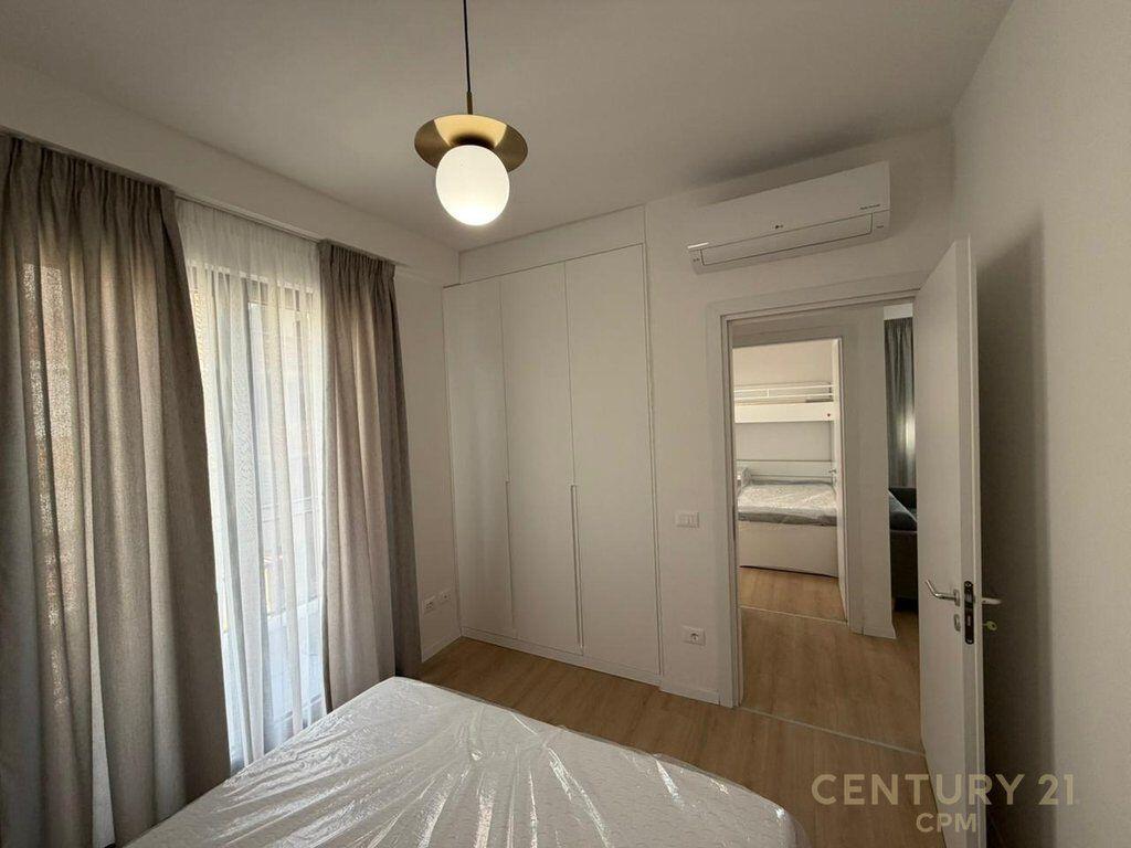 APARTMENT 2+1+PARKING SPACE NEAR THE NEW MARKET !!!