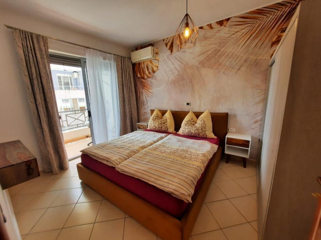 Appartamento in affitto 2+1 QUARTIERE 13 DURRES