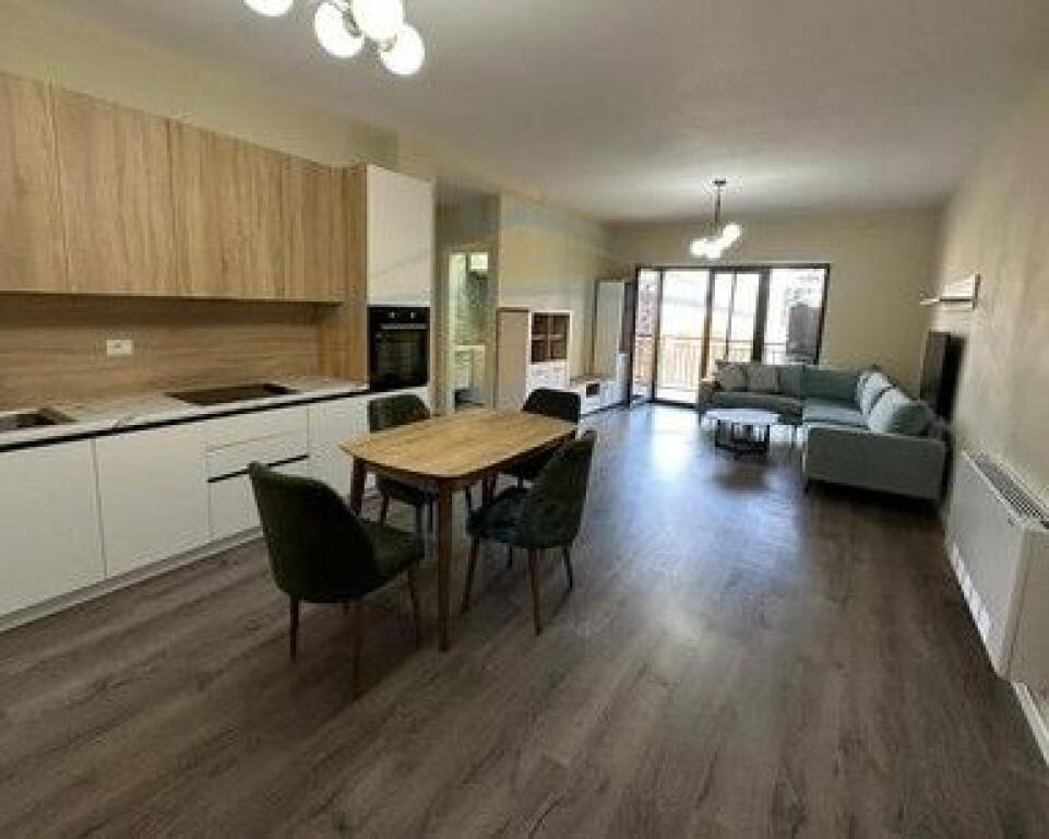 In affitto, Appartamento 2+1+2 POSTI AUTO Green City Residence, Tirana..