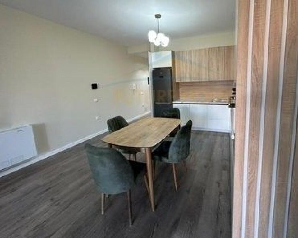 In affitto, Appartamento 2+1+2 POSTI AUTO Green City Residence, Tirana..