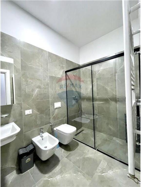 Apartament per qera 2+1+2 tek Kompleksi Arlis , 21 DHJETORI