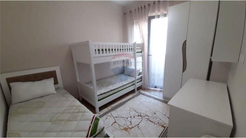 Apartament per qera 2+1+2 tek Kompleksi Arlis , 21 DHJETORI