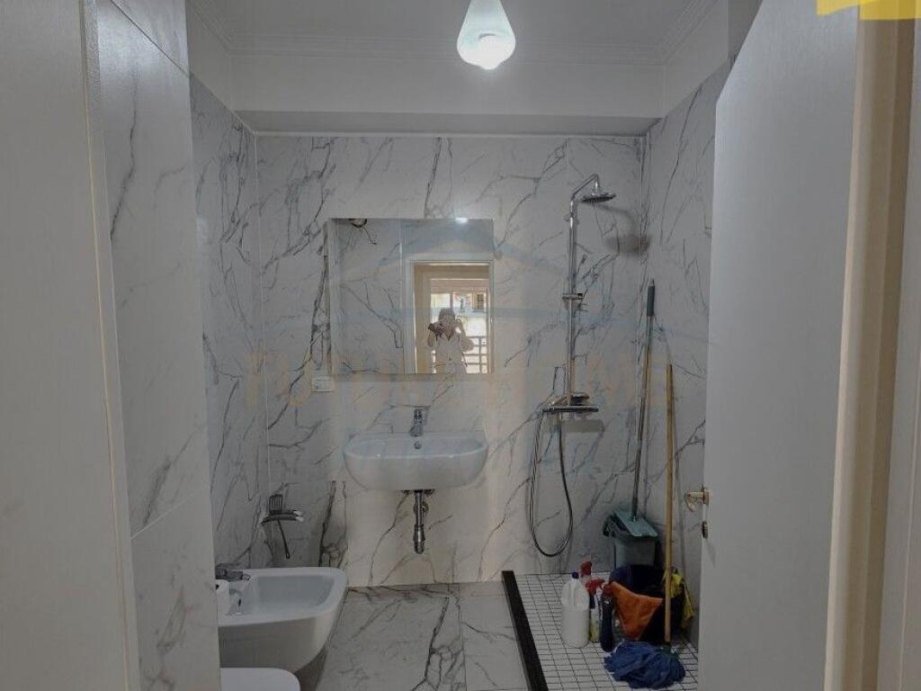 Affitto, Appartamento 2+1+2, Selvia, Tirana.