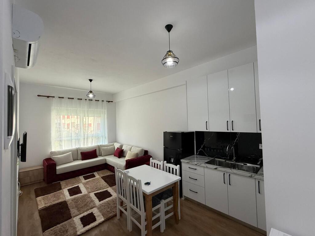 Jepet me qira apartament 1+1 në Ali Dem!