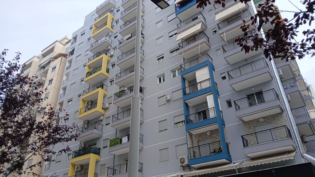 appartamento di 115 metri quadrati in vendita vicino al complesso ittico nel quartiere Pavarsia