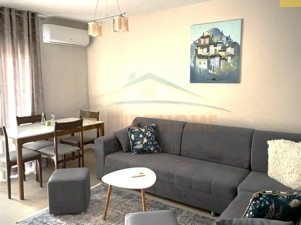 Affitto, Appartamento 2+1, Via Fortuzi, Tirana