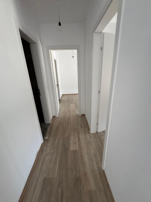 Apartment 2+1+2 for sale  Address: Kodra Diellit  Total area 92.7  Net area 76 m2  Price 185,000€