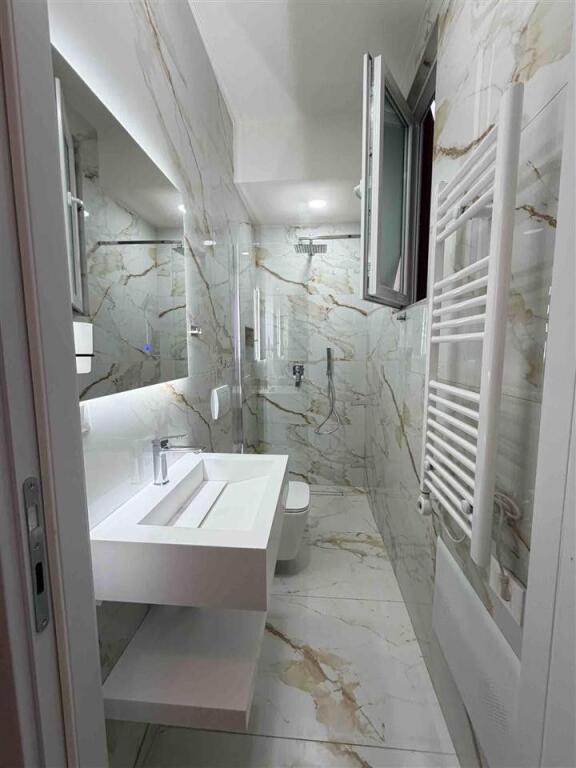Apartament 1+1 me qira – Përballë Delijorgjit!!!