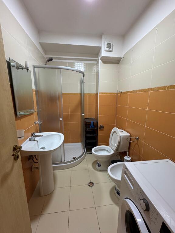Appartamento in affitto 3+2+4 Vollga Durres