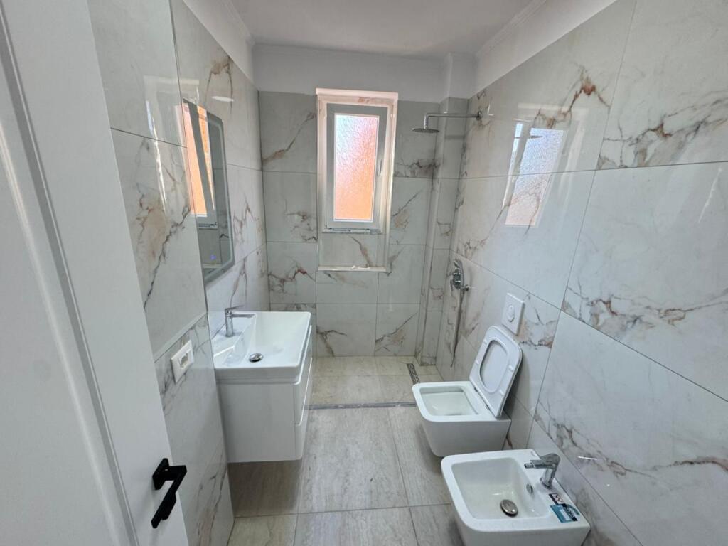 For sale Ap 1+1 + Storage 📌Kongresi i Lushnjes St (21 Dhjetori- behind Hotel Mondial and Police Station Nr 2) 4th floor - existing 5-storey building! Area 59 m net! South-west view! Super luxury works! Price 140”000 euro