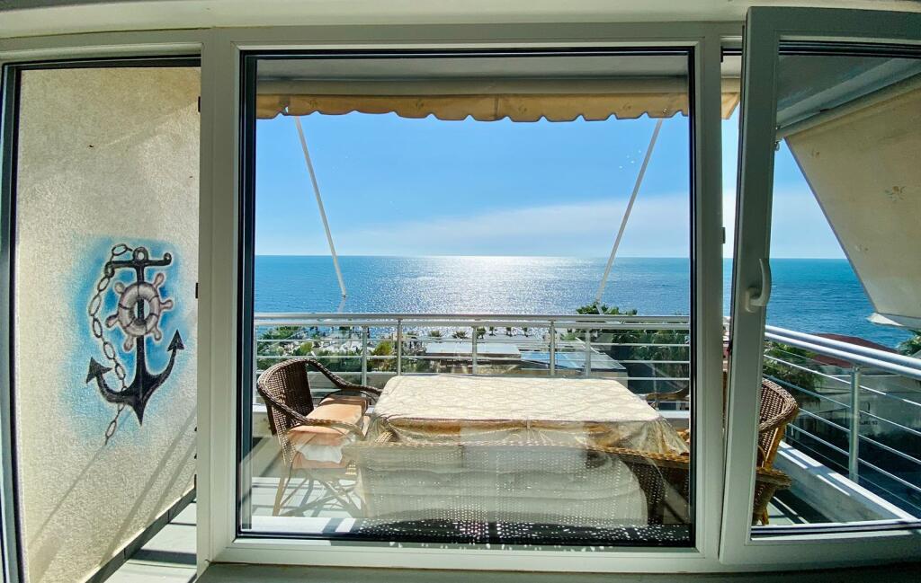 Appartamento in affitto 2+1+2 con vista fantastica sul mare a Vollga Durres