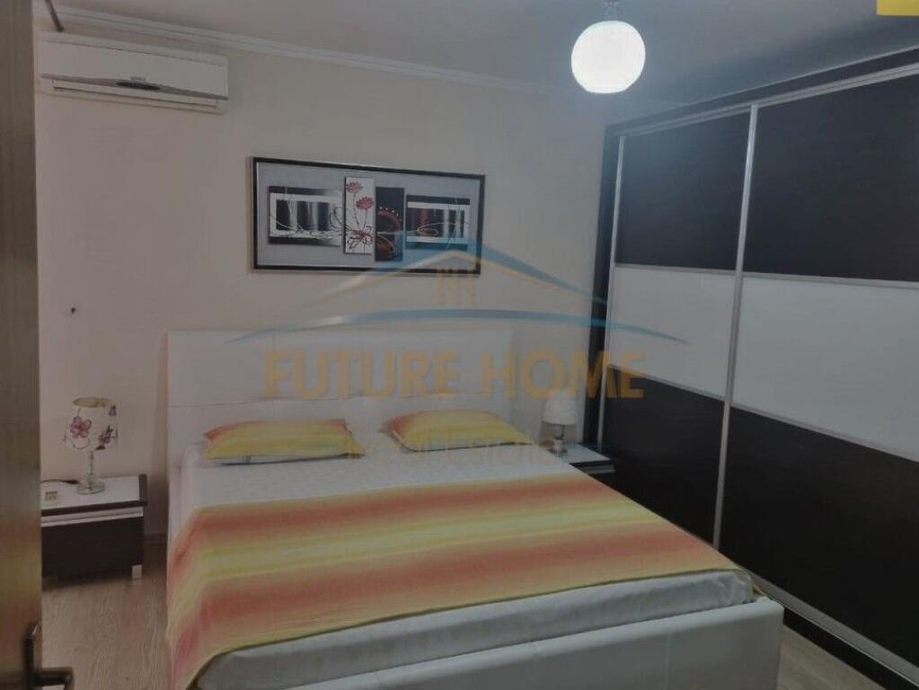 Qera, Apartament 2+1, Rruga e Barrikadave