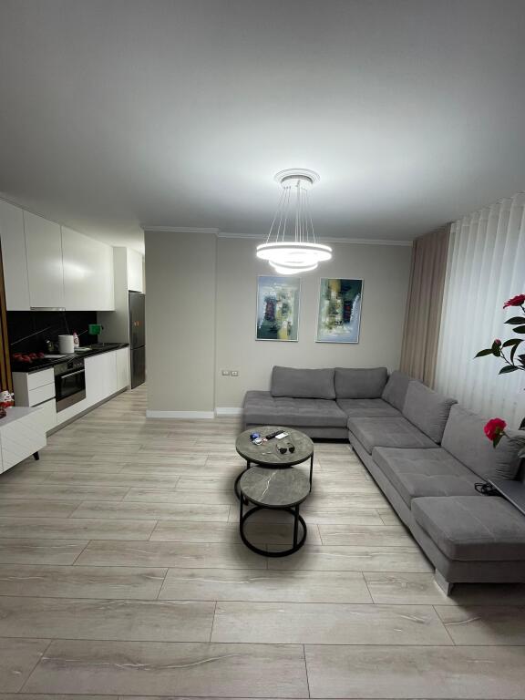 Rruga Kosovarve Jepet Apartament 1+1 Me Qera