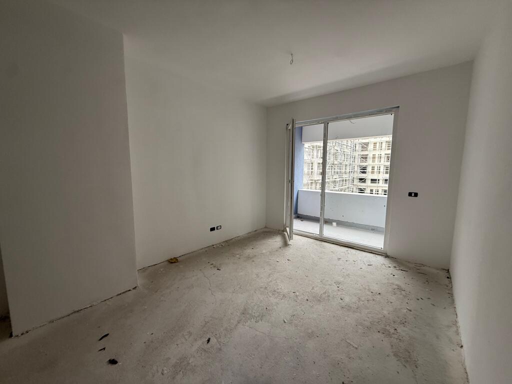 1+1 for sale at Univers City