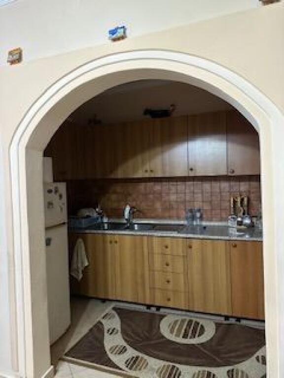 Apartament 2+1 afer pallatit me shigjeta 500€