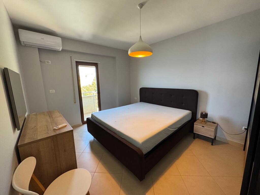 Appartamento in affitto 3+2+4 Vollga Durres