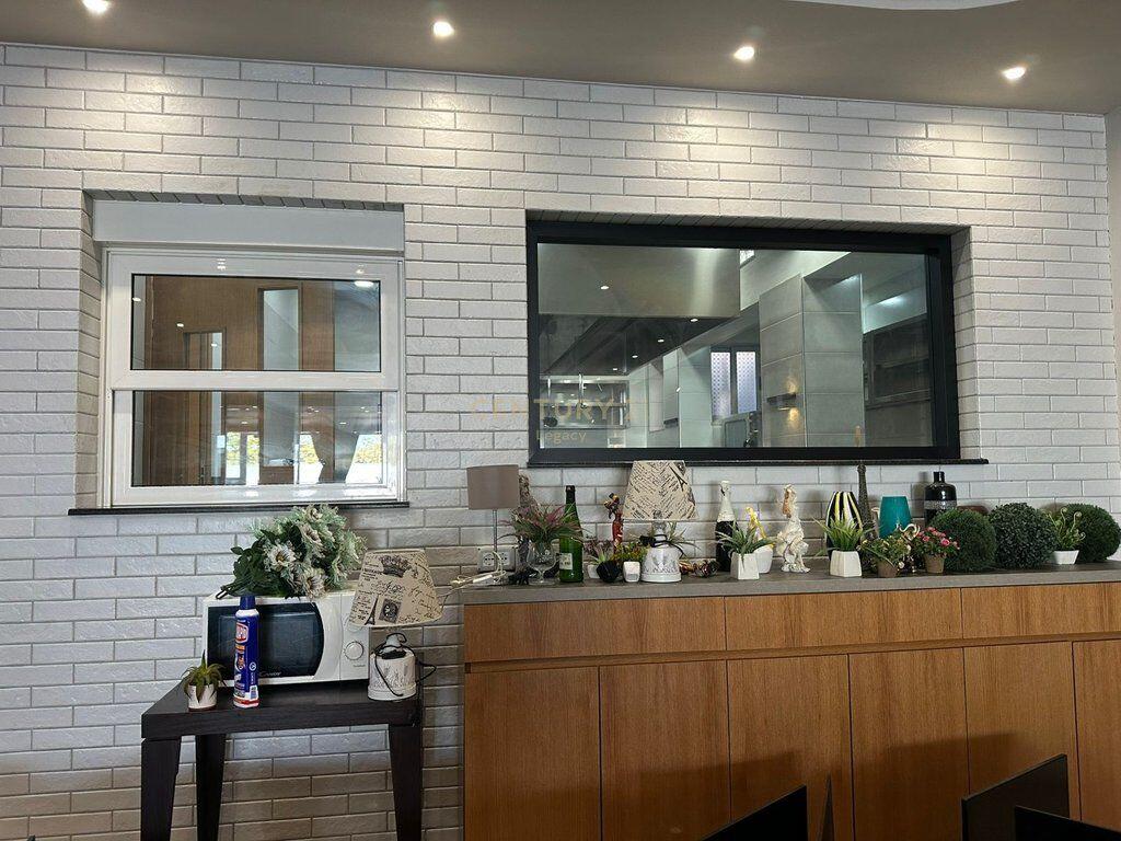 Hotel di lusso con 5 piani &amp; piscina a Vaqarr – Affittasi 13.000 € /mese