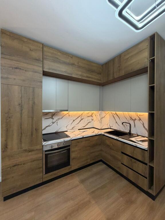 🏡 Apartament 1+1 me Qira – Komuna e Parisit (pranë Kika 2)
