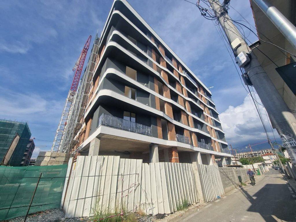 Shitet Apartament 2+1, Albulena Residence! PASKUQAN!