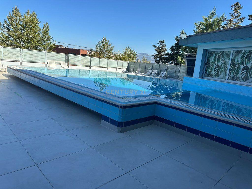 Hotel di lusso con 5 piani &amp; piscina a Vaqarr – Affittasi 13.000 € /mese