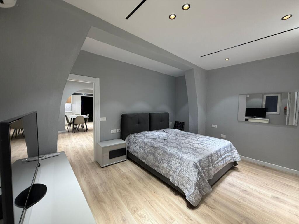 JEPET ME QIRA APARTAMENT 1+1 TEK OXHAKU