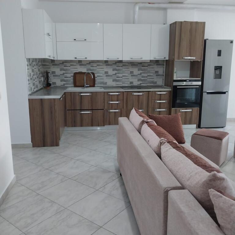 🏡 Appartamento 2+1 in affitto – Fresku