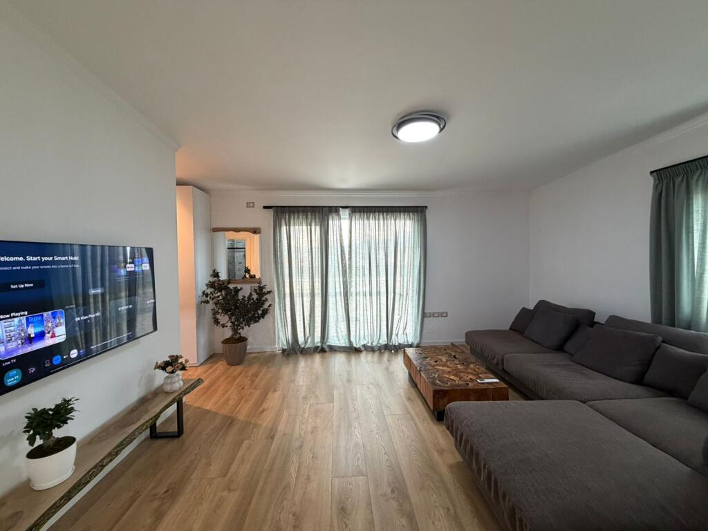 Apartment 2+1+Veranda for rent in Bllok.