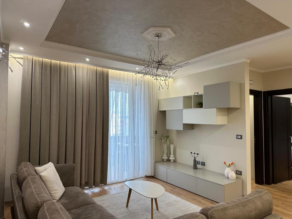 Appartamento 3+1+2 in vendita quartiere 12 Durres