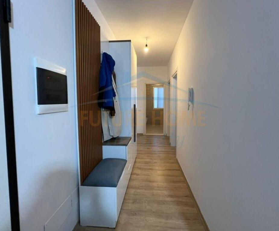 Affitto, Appartamento 2+1, Complesso Univers City, Tirana.