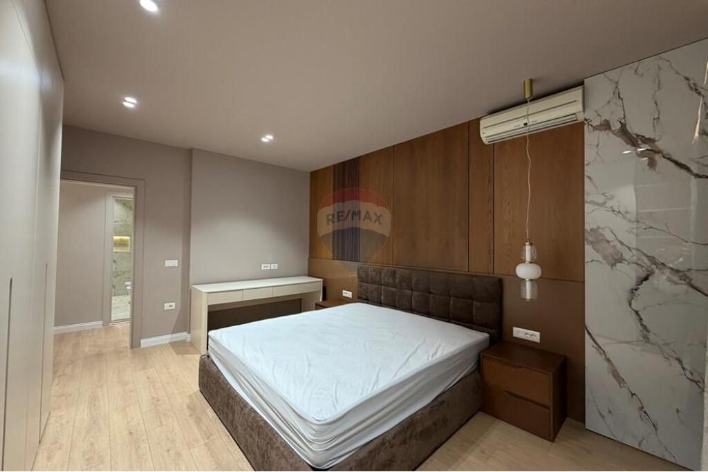 Apartament  Për Qira 3+1+2  Liqeni i Tiranës, Tiranë