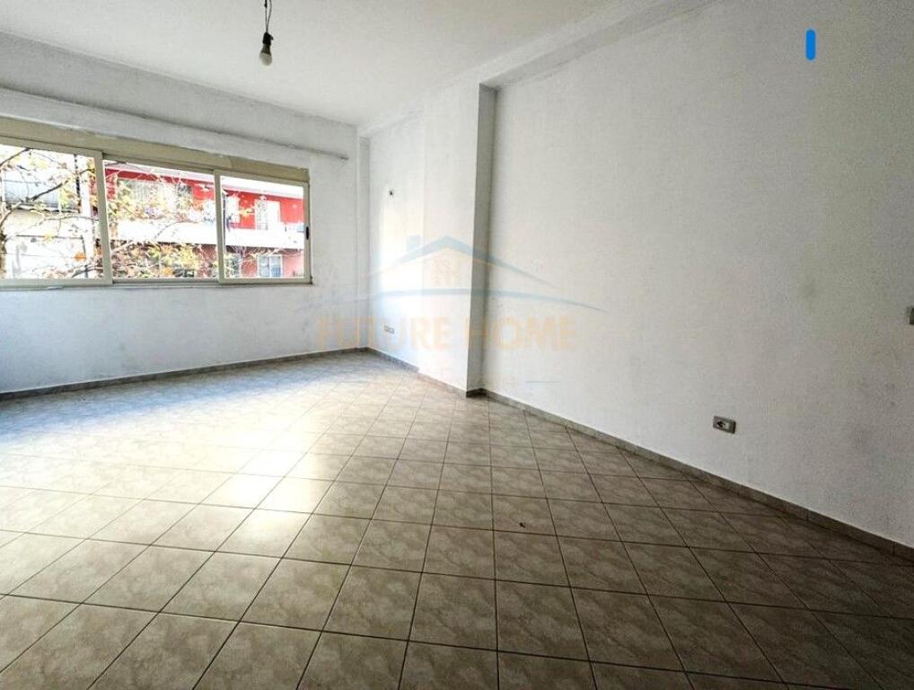 In vendita, Appartamento 1+1, Fresk, Tirana
