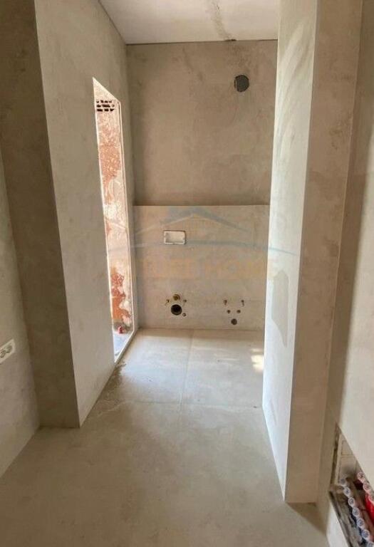 Apartament 1+1 Për Shitje Te Rruga Albanopoli, Tiranë - 130,000€ | 74 m²