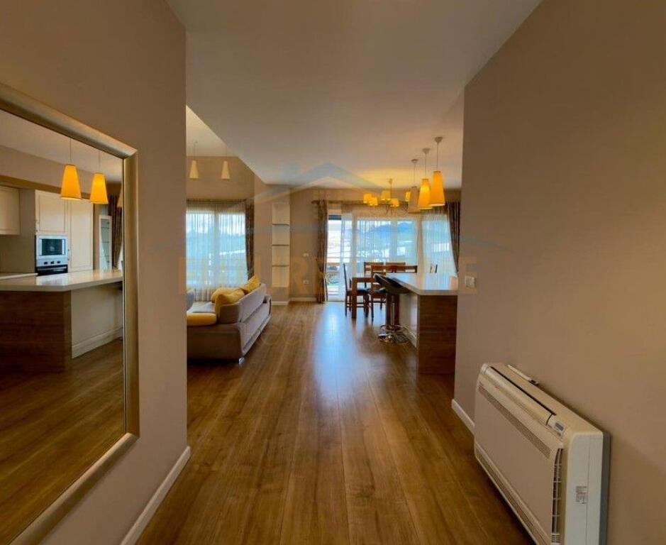 Qera, Apartament 3+1+2+2 Poste Parkimi..