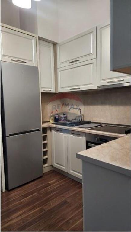 apartament me qira 1+1