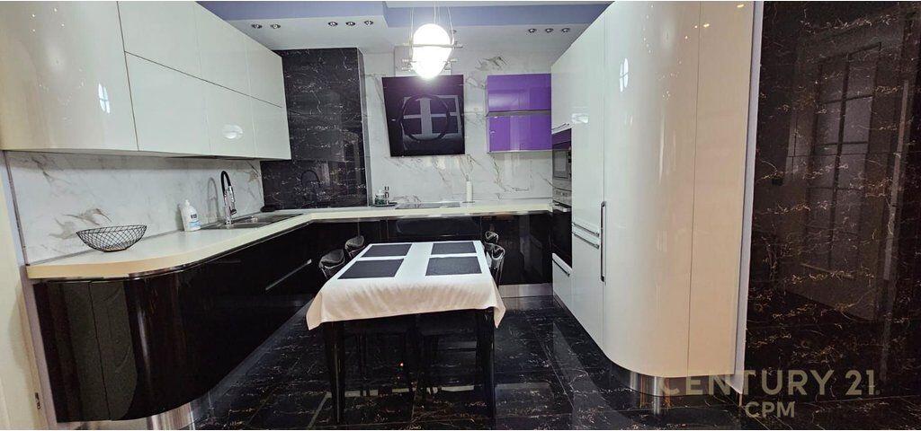 Apartment 3+1 for rent near Garda, with parking space.