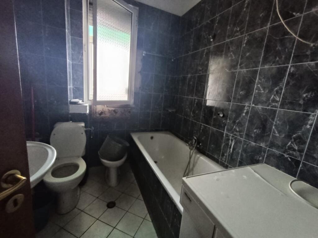 Apartament 2+1, Zogu i Zi!
