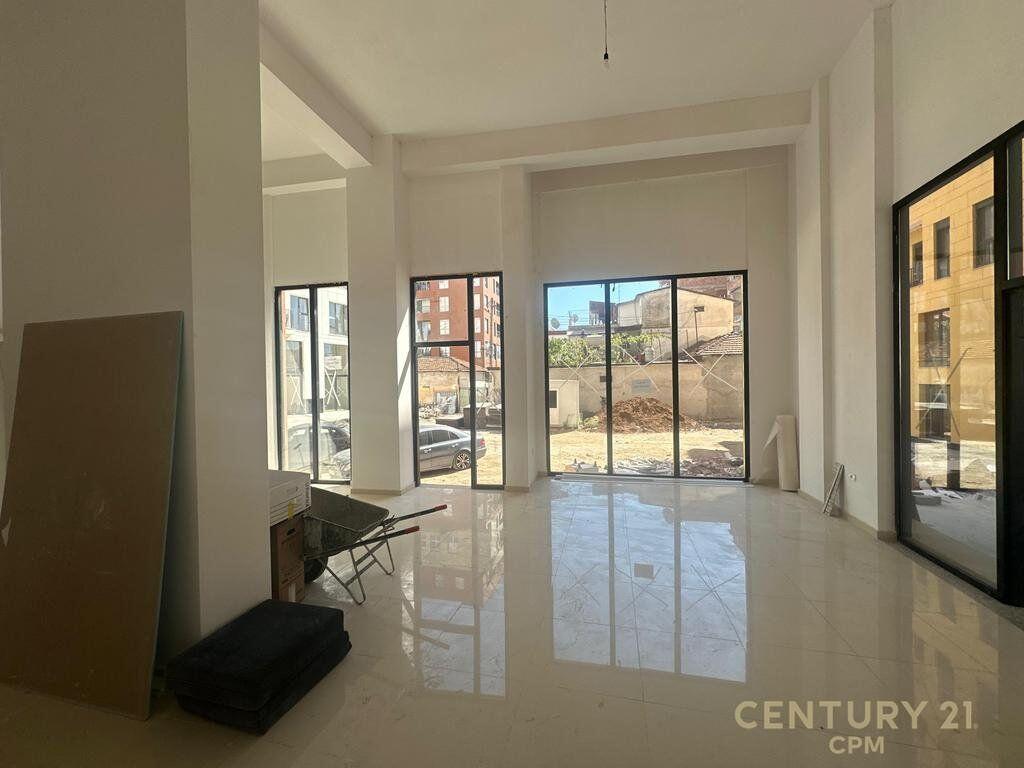 Commercial space for rent in the center of Tirana, between Hoxha Tahsim Street and Qemal Stafa Street.