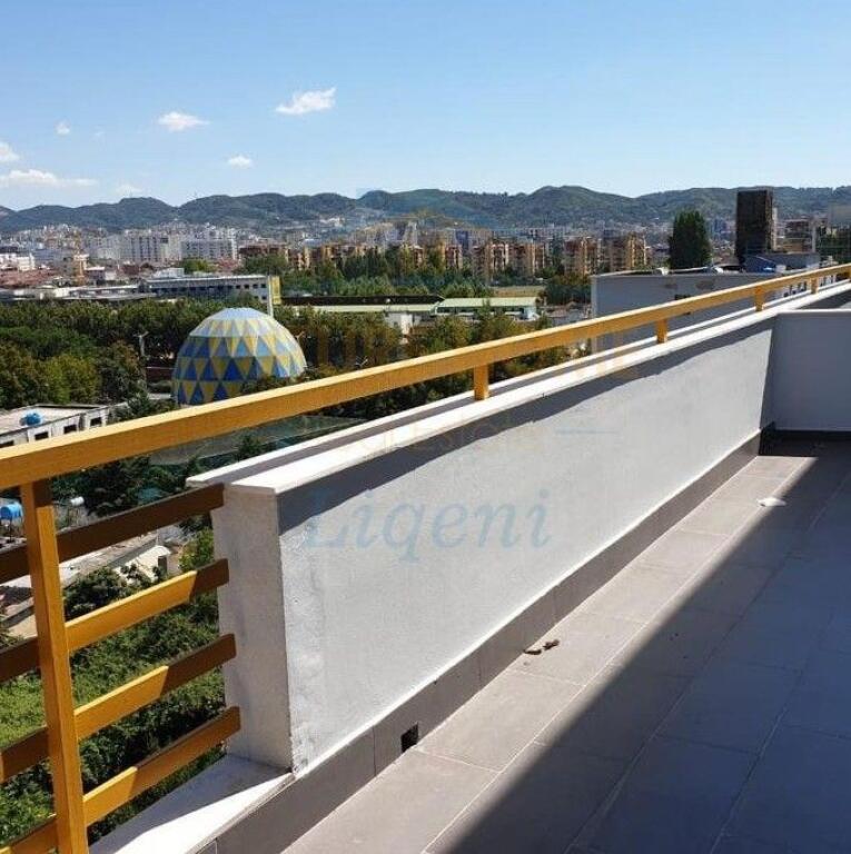In vendita, Appartamento 2+1+2, Via Dritan Hoxha, Tirana.