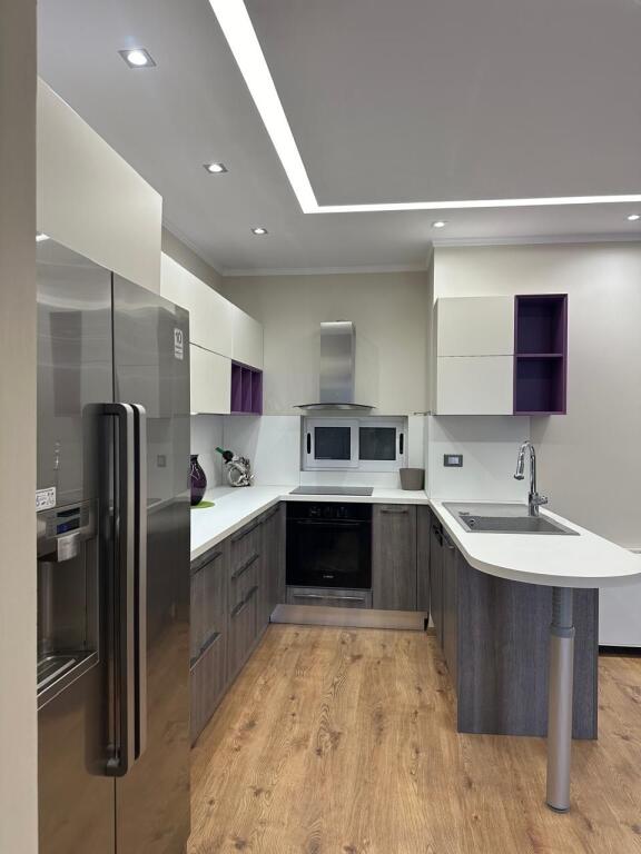 Appartamento 3+1+2 in vendita quartiere 12 Durres