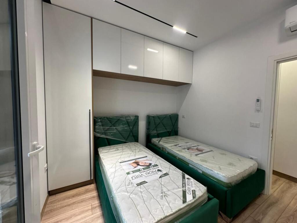 Apartament - Për Qira 2+1 KOMUNA E PARISIT